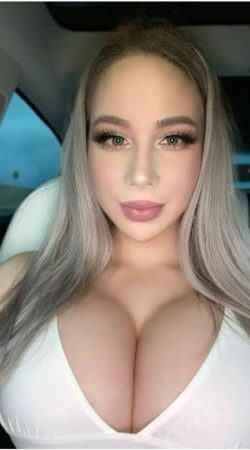 Yasmina Paz la Compañía Perfecta para Tus Momentos Especiales