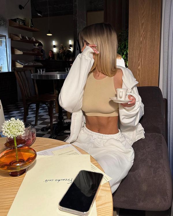 Valeria Oscura Despierta Tus Deseos Más Profundos y Secretos 2 Mis Fotos